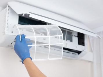 Vì sao nên vệ sinh máy lạnh hàng tháng?